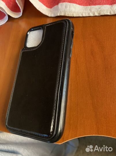 Чехол на iPhone 11
