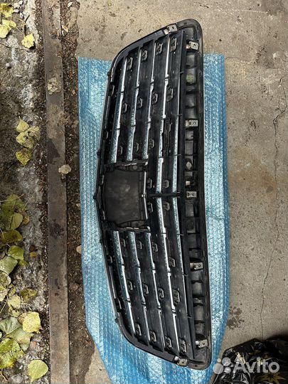 Решётка радиатора Mercedes S 221 с дистроником