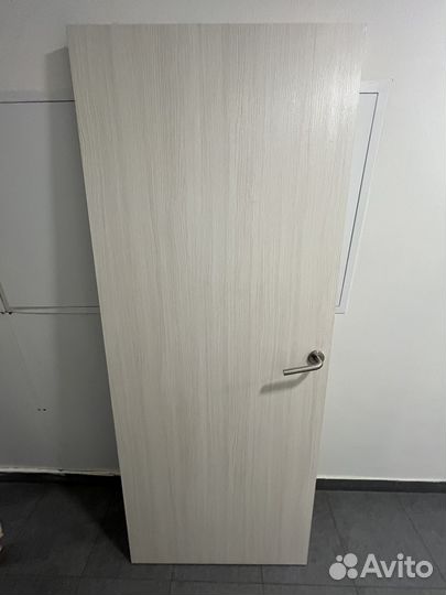 Межкомнатная дверь с коробкой