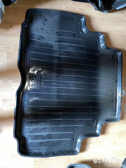 Коврик в багажник ваз 2104