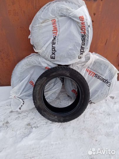 Yokohama IceGuard Stud IG65 205/55 R16
