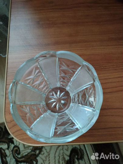 Хрустальная конфетница