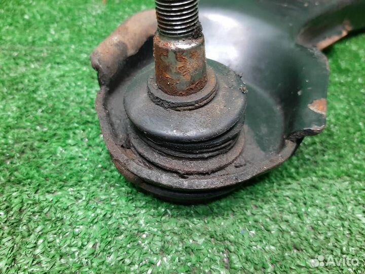 Рычаг передний левый нижний Hyundai Matrix 2004