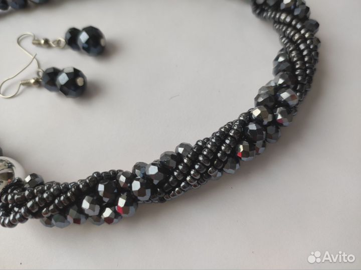 Комплект колье и серьги