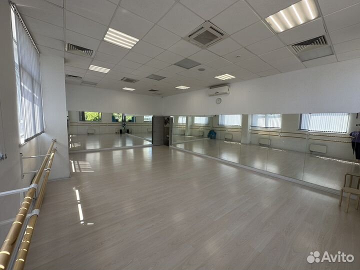 Аренда зала для танцев (хореографический зал)