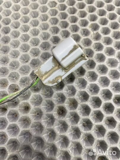 Б/У Фишка фары (разъем ) Hyundai Solaris RB G4FA