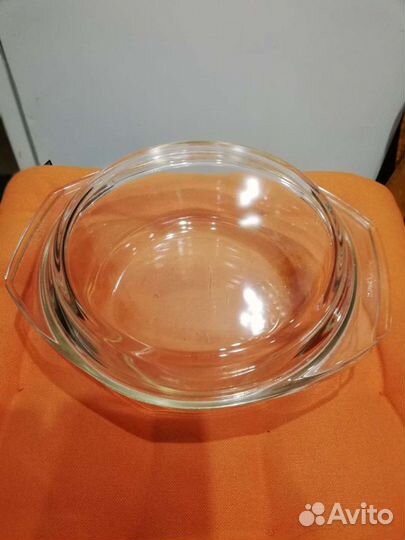 Стеклянная кастрюля