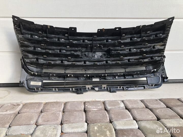 Решетка радиатора Ford explorer 5 рестайлинг