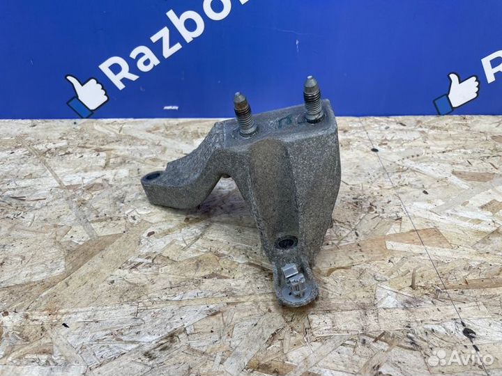 Опора кпп Renault Dokker