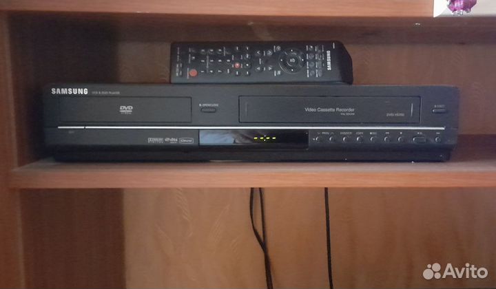 DVD/VHS-плеер Samsung DVD-V6700