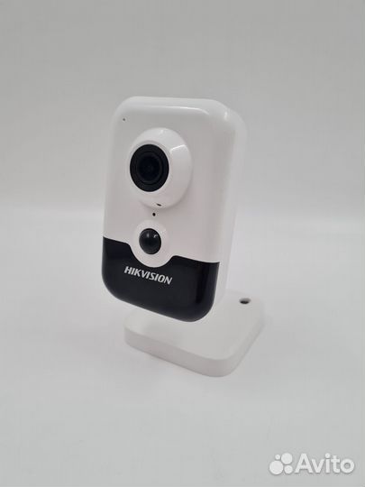 Камера видеонаблюдения Hikvision DS-2CD2423G0-I