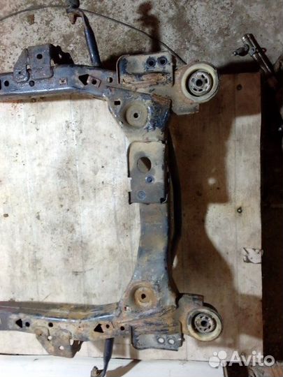 Подрамник Opel Insignia A16XER 2012