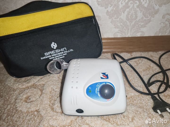 Маникюрная машинка strong 210