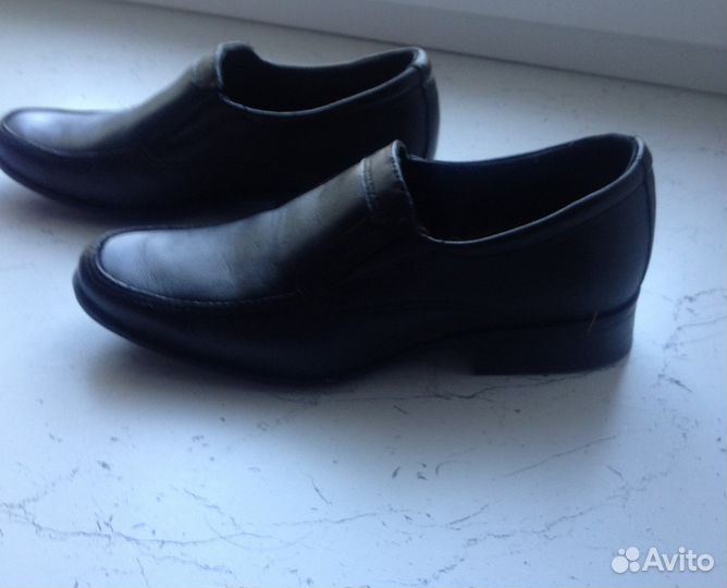 Продам кожаные туфли для мальчика