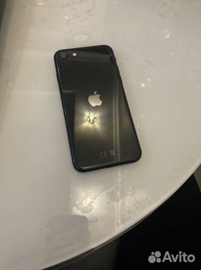 iPhone SE (2020), 64 ГБ