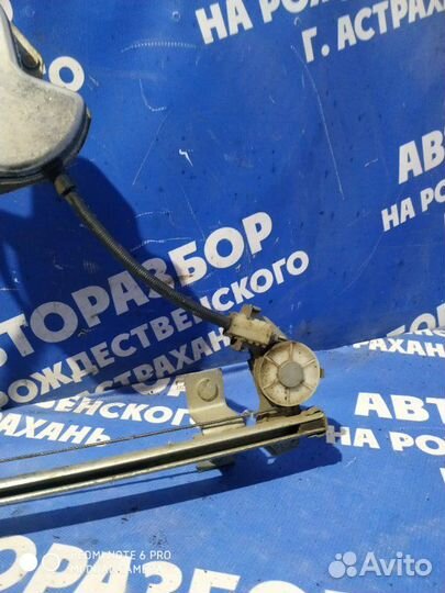 Задний правый стеклоподъемник Ваз Лада Калина