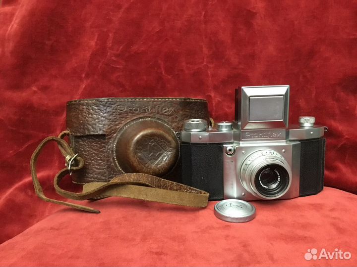 Пленочный зеркальный фотоаппарат