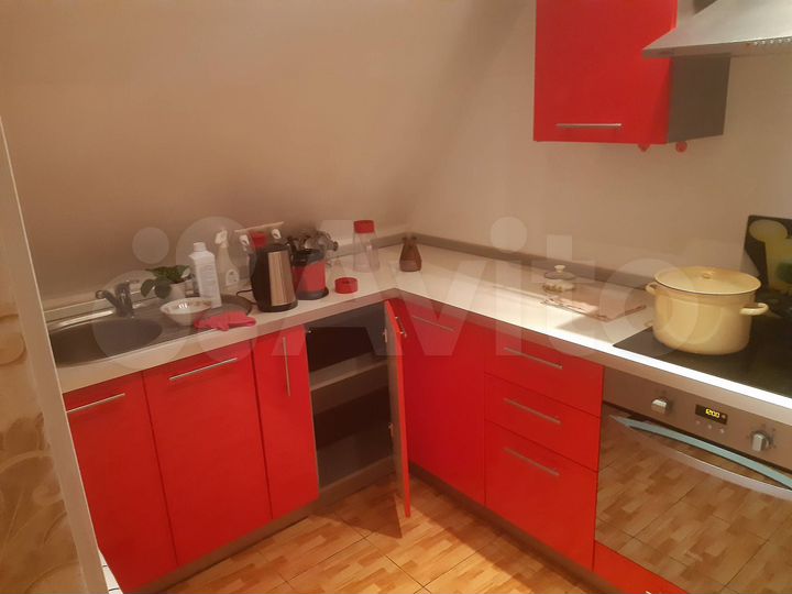 2-к. квартира, 60 м², 3/3 эт.