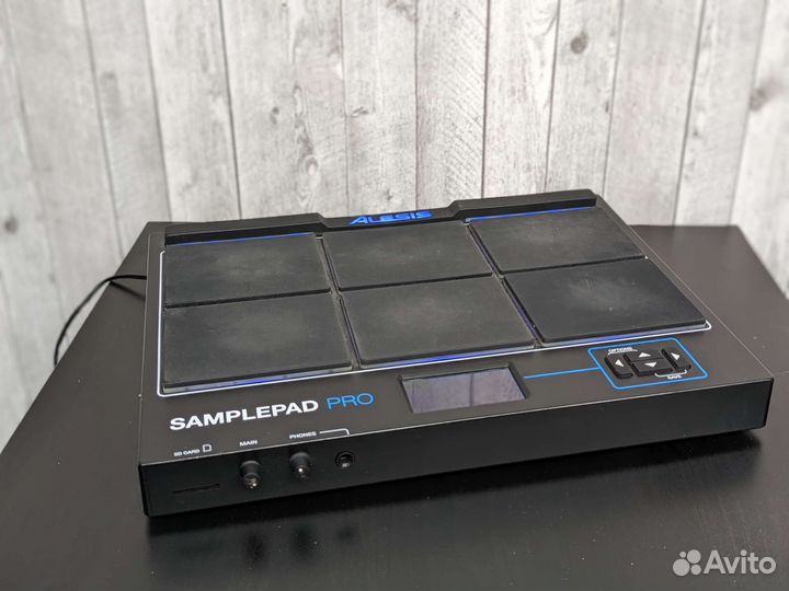 Семплер Alesis Samplepad Pro