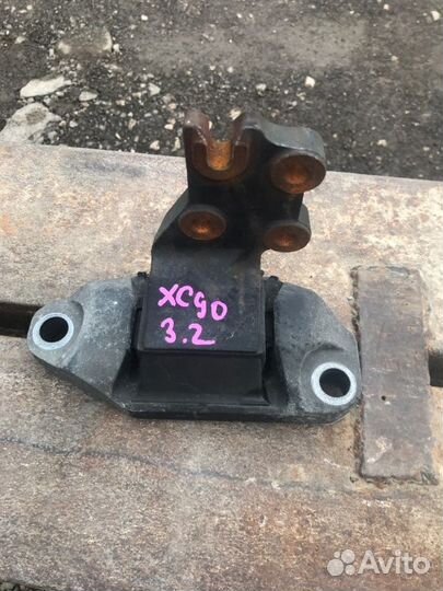 Подушка двигателя Volvo Xc90