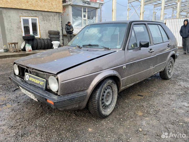 Балка передняя подрамник Volkswagen Golf 2