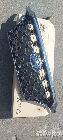 Решетка радиатора Хендай Санта Фе 4 TM