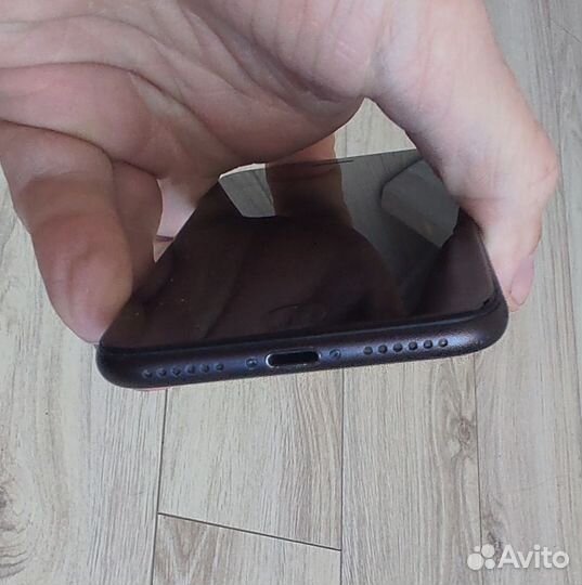 iPhone 7, 32 ГБ