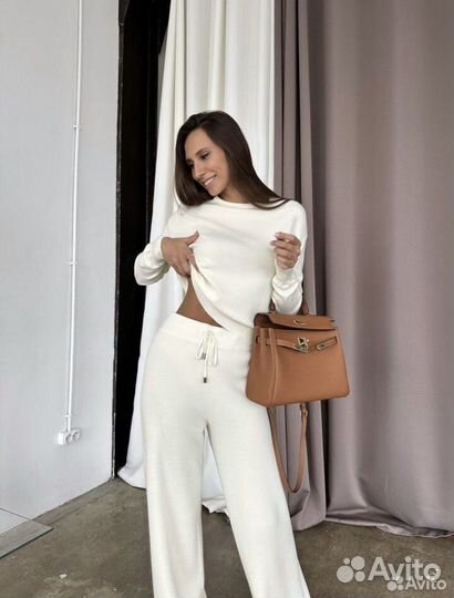 Кашемировый костюм loro piana молочный