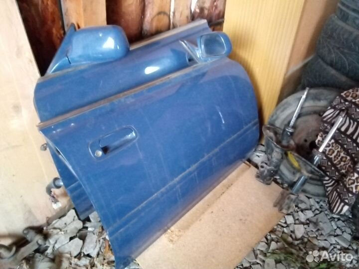 Комплект дверей Toyota vista sv30-35