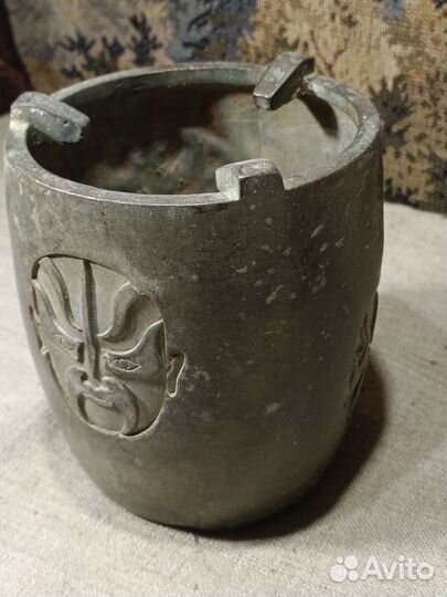 Бронзовая печка на углях для чайника