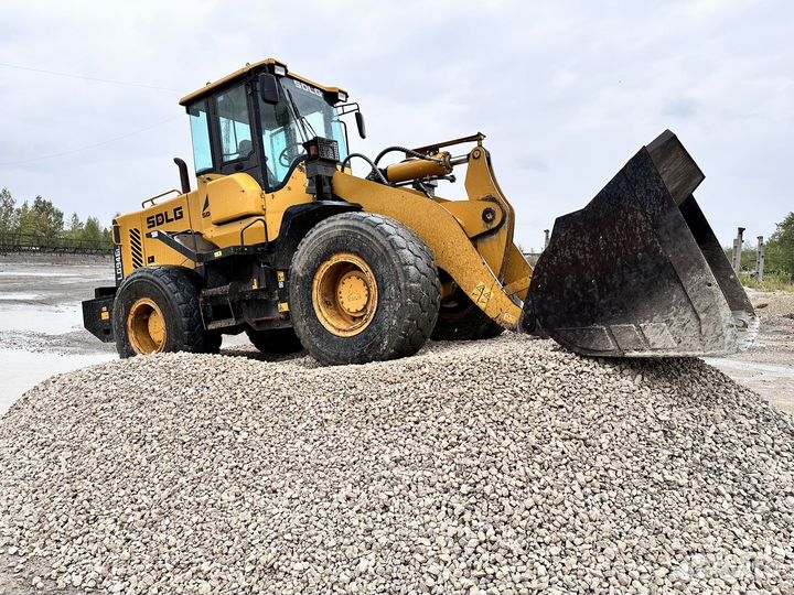 Машинист фронтального погрузчика