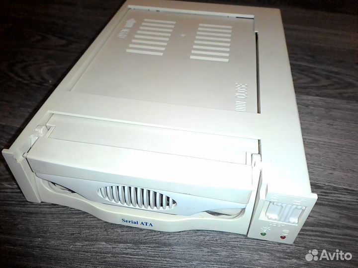 Бокс для жесткого диска