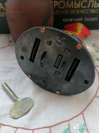 Потешная заводная кукла. СССР. по Радуга