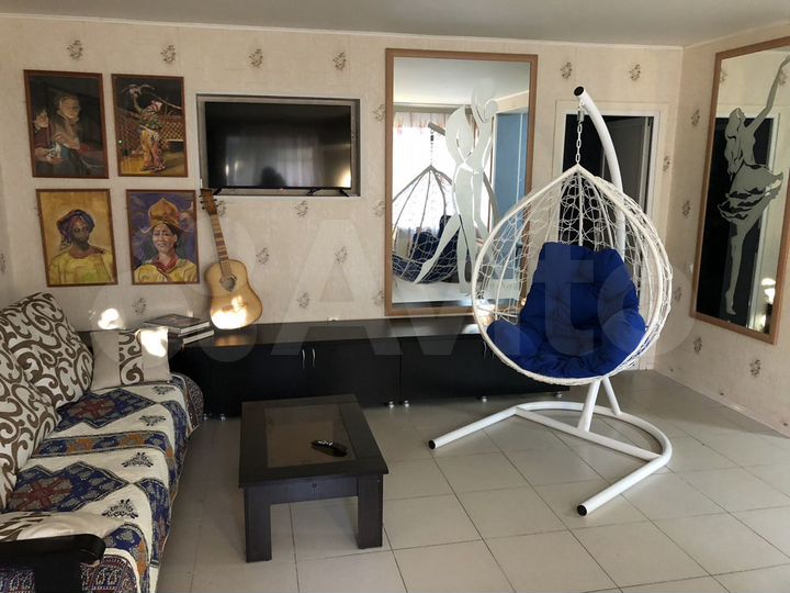 Дом 285 м² на участке 7 сот.