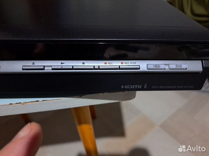 DVD recorder Sony RDR-HX750