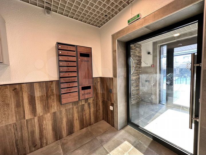 2-к. квартира, 57 м², 2/2 эт.