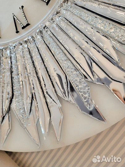 Часы ручной работы