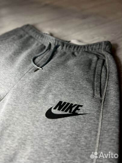Оригинальные штаны Nike
