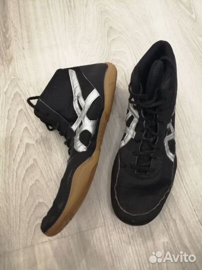 Боксерки asics 42,5