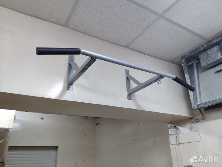 Турник настенный (2 хвата) новый