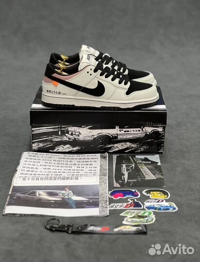 Кроссовки Nike