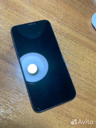 iPhone 11 Pro, 64 ГБ