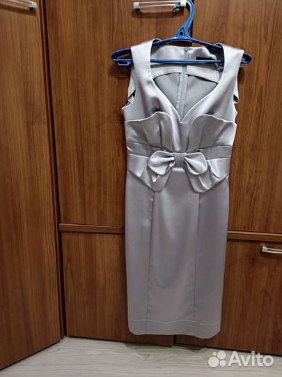 Вечернее платье lakbi 42р