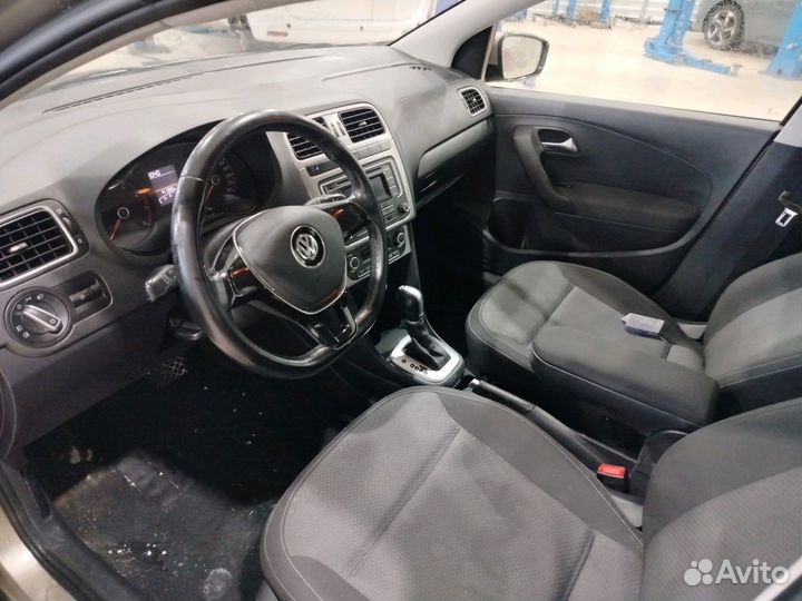 Volkswagen Polo 1.6 AT, 2016, 141 380 км