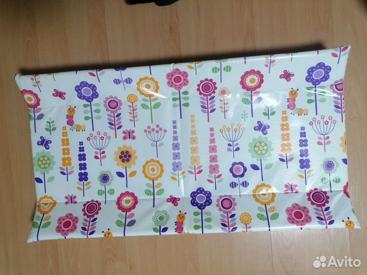 Пеленальная доска на кроватку