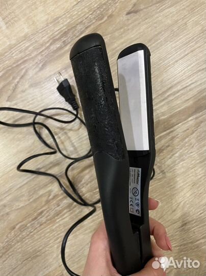 Выпрямитель для волос Magitec