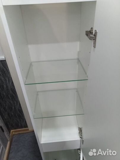 Шкафчик пенал для ванной подвесной