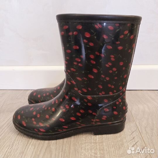 Детские резиновые сапоги