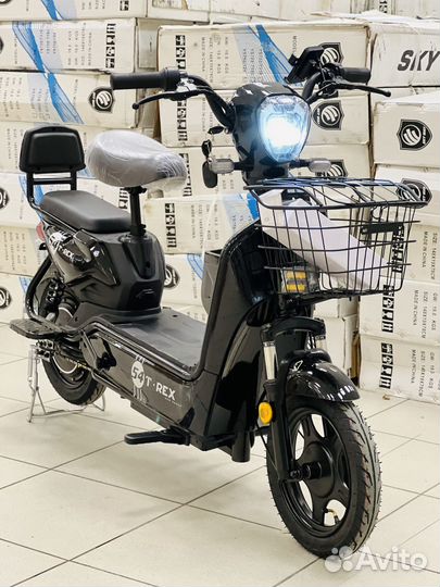 Электроскутер T-REX 54 600W черный