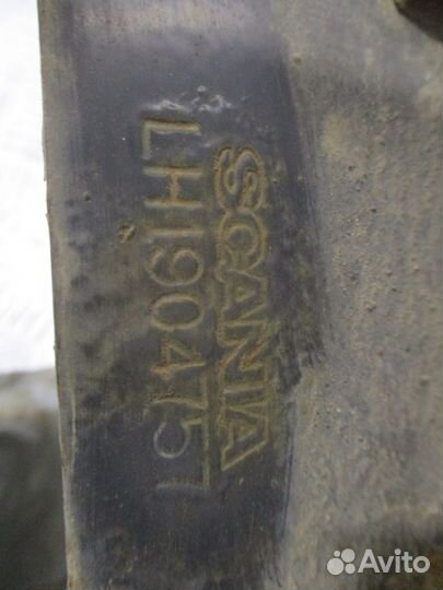 Кронштейн противооткатного упора левый Scania 1904